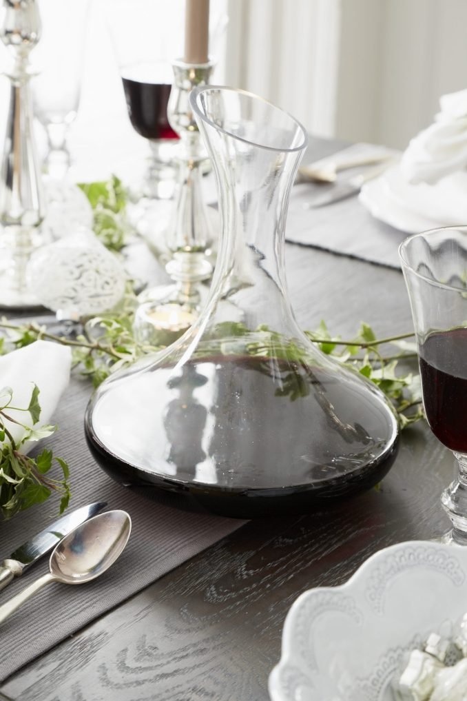 Wine carafe