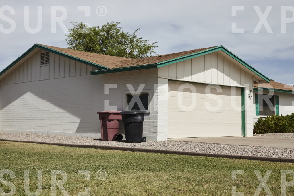 Arizona, suburban house and bins
