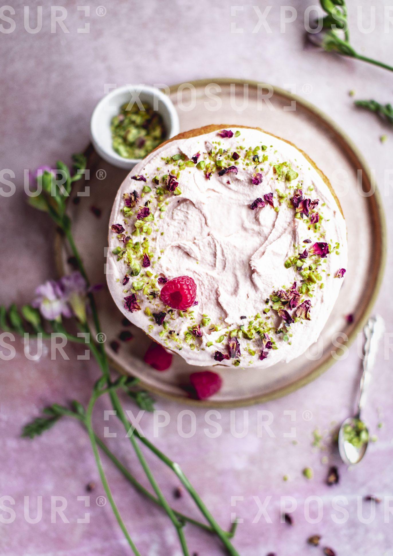 Raspberry & Pistachio Cake