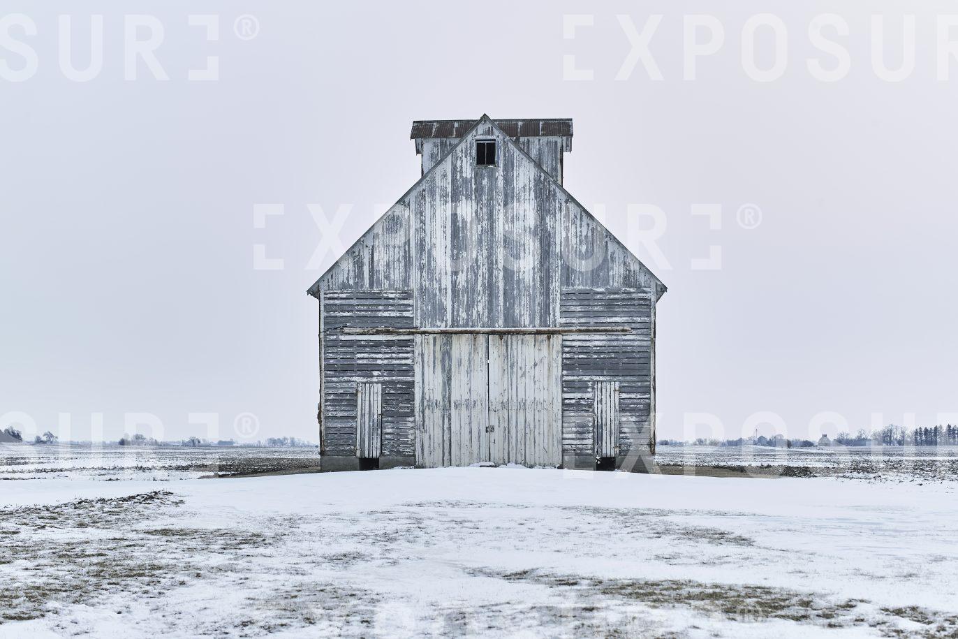 Traditional barn, Midwestern farm